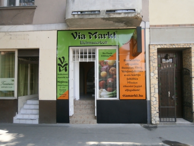 Via Markt Szabaság u. Pécs